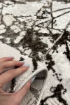 Кафява абстрактна пътека Мона