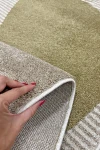 Килим Trend абстрактни фигури със зелено
