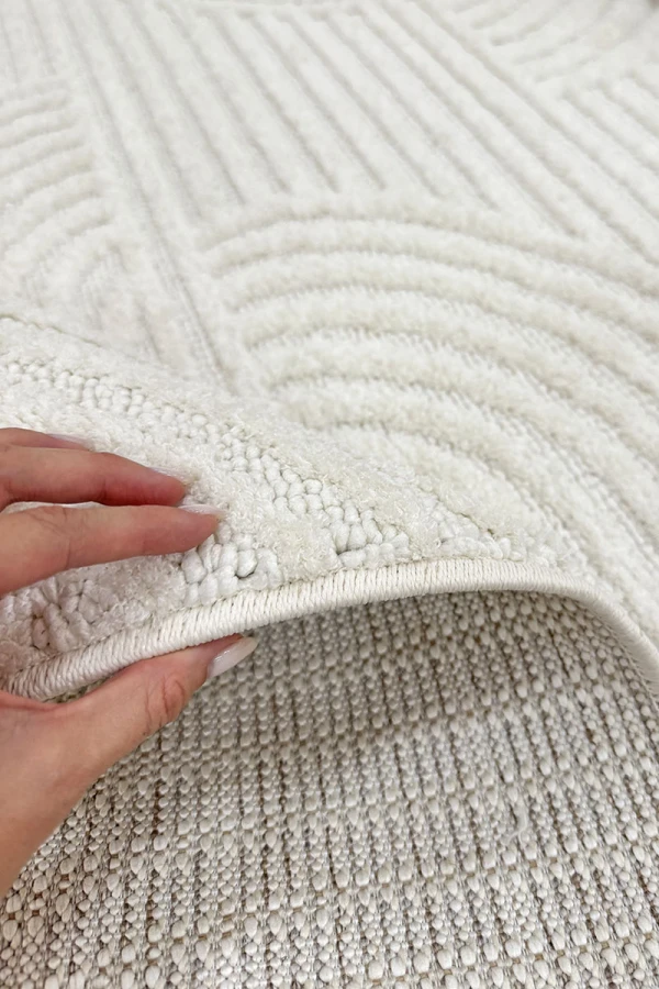 Супер мек структуриран килим Wool бели овали