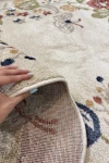 Флорален многоцветен килим Artist с вълнообразна форма