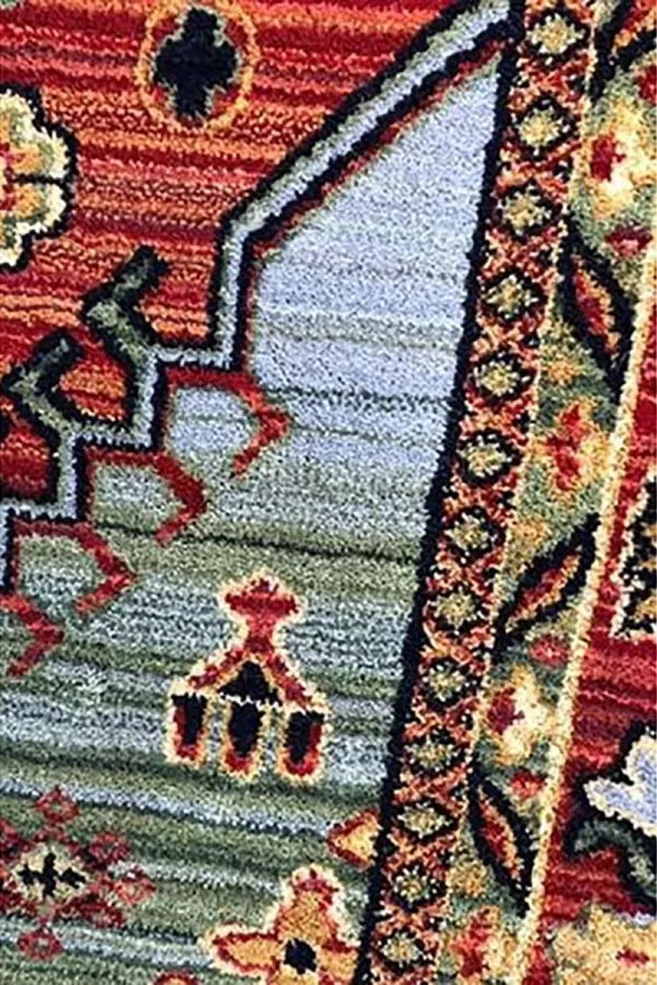 Класически тъмночервен килим Антик