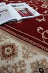 Класически килим Белла с централен кръг в червено от вълна