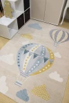 Детски килим Артист с летящ балон