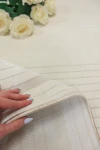 Кръгъл бял луксозен килим Оскар