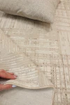 Бежов килим Оскар на квадрати