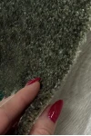 Луксозен масленозелен мокет Wild Romance