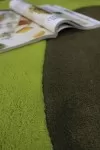 Зелен вълнен килим Джем с неправилна форма