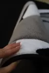 Килим Флория на вълни в черно и бяло