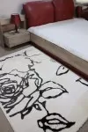 Бял килим Престиж с черна роза