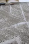 Бежов килим Уникат на ромбове