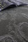 Бежов килим Уникат на завъртулки