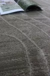 Бежов килим Уникат на абстрактни фигури
