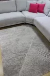 Сив килим Тату с абстрактни фигури