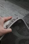Кафяв килим Левъл пачуърк с класически елементи