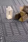 Черен килим Джърси на квадрати