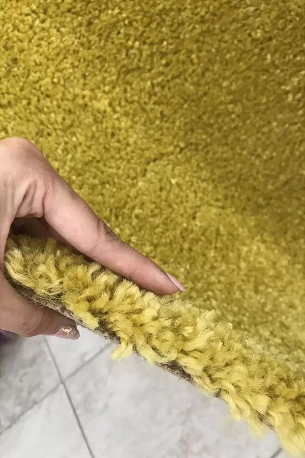Жълт килим Роял
