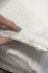 Луксозен мек бял мокет Силки