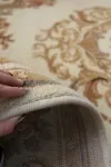 Кремав персийски килим Ренесанс с рози