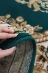 Зелен персийски килим Ренесанс с рози