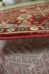 Червен вълнен килим Асториа