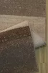 Кафяв килим Белла на квадрати от вълна
