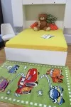 Зелен детски килим с колите