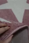 Розов детски килим Юникорн на звездички