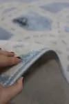 Син детски килим Юникорн с пътища и колички