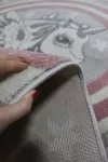Розов детски килим Юникорн с еднорог