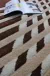 Кафяв килим Тренди с пресечени линии